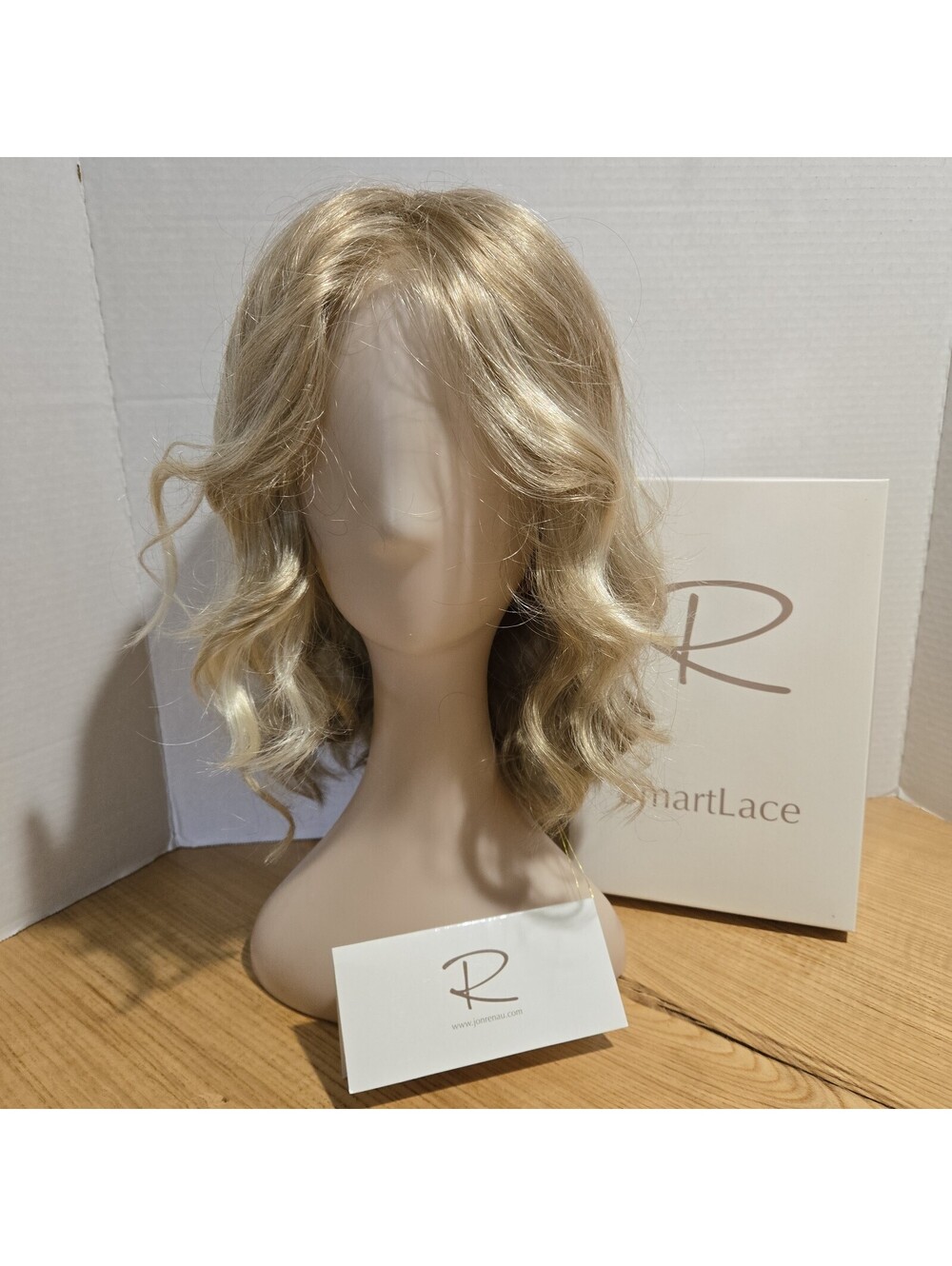 Jon Renau Wig Smart Lace Blond Shoulder Length Chic High Quality Hairpiece New